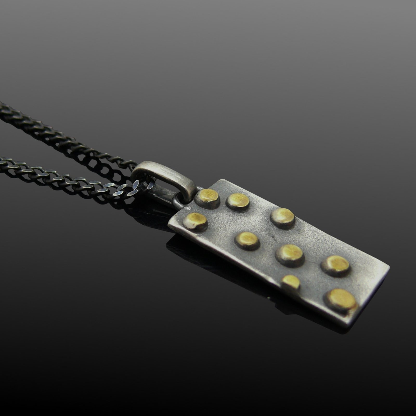 handmade_silver_necklace_with_gold