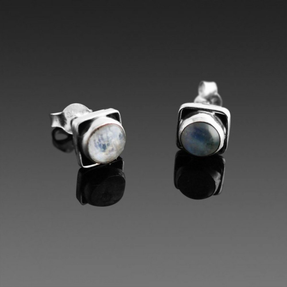 moonstone_silver_studs._handmade_silver_jewellery_uk._moon_jewellery (2)