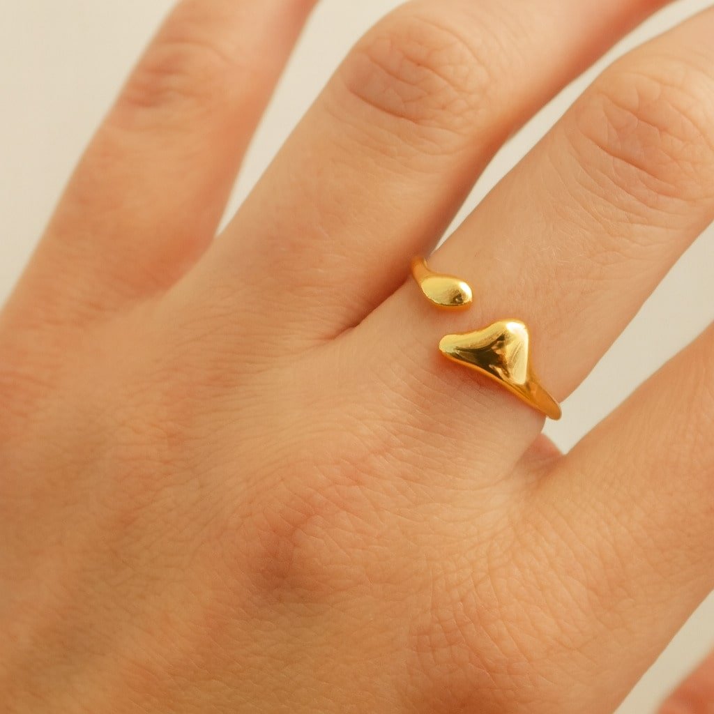 adjustable gold ring moon jewellery-min