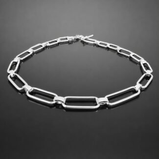 Flat elongated paperclip links mirrored sterling silver 925 necklace close up